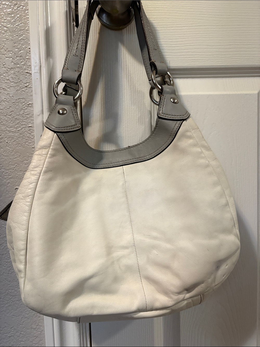 Coach SoHo Lynn Hobo Bag - Picture 5 of 15